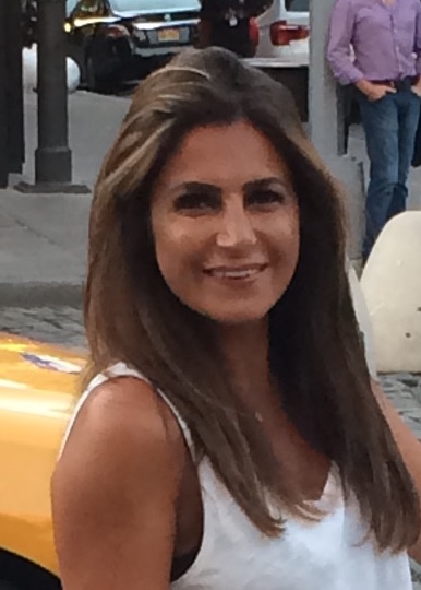 Roya Elghanian of Worldwide Helpers