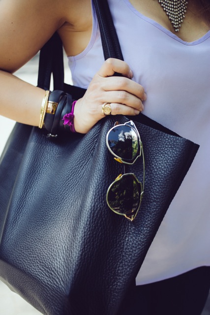 Loni emPOWERED-tote
