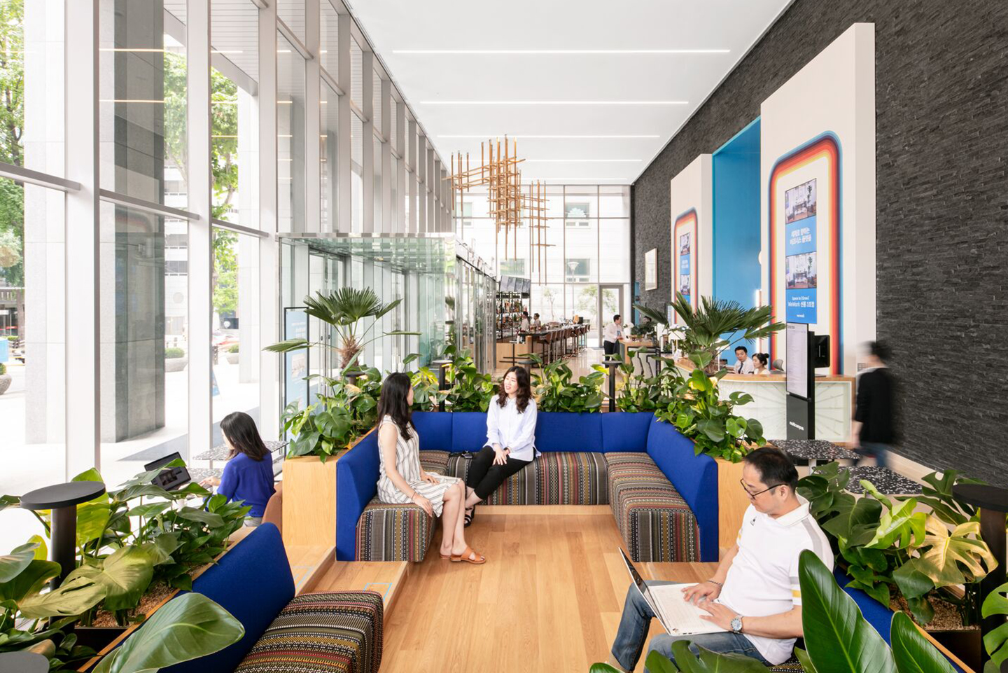 WeWork Seolleung III in Seoul. Photographs by WeWork