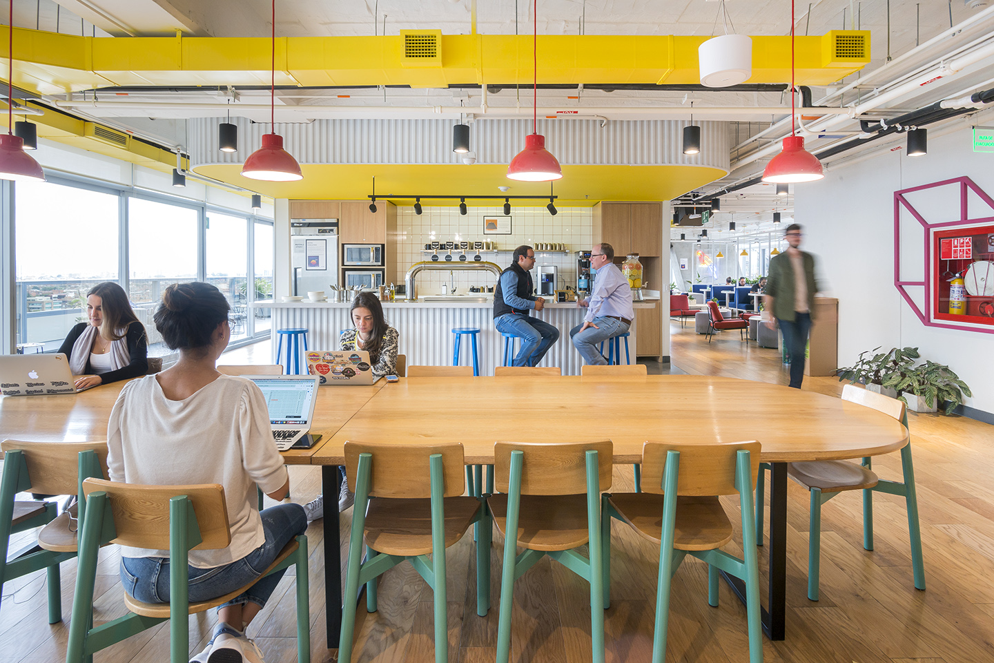 9 Benefits of Working in Coworking Space near Me