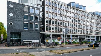 Street view of Weesperstraat.